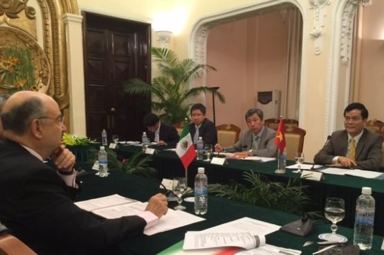 carlos-de-icaza-vietnam