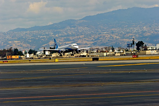 3_Pista_Aeropuerto Internacional Toluca